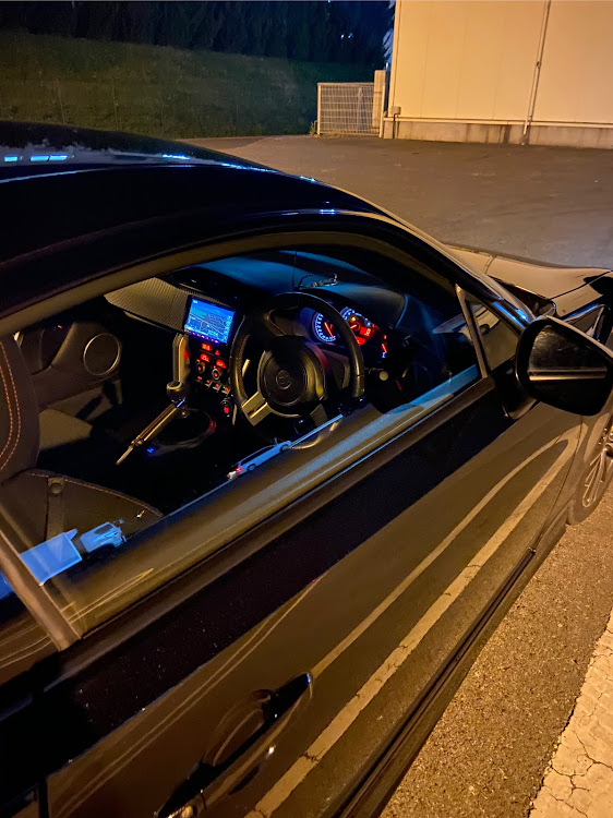 86の86・86BRZオーナーさんと繋がりたい・86BRZ乗りと繋がりたい・いじりたいに関するカスタム事例の投稿画像1枚目