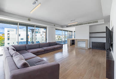 Apartment with terrace 11