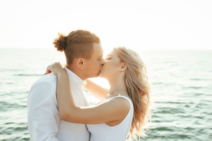 Fotógrafo de casamento Maksim Belilovskiy (mbelilovsky). Foto de 11 de abril 2019