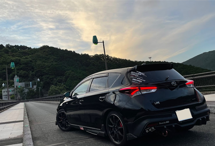 オーリスの鳴淵ダム・scion im・朝焼け・ガソリン満タンに関するカスタム事例の投稿画像1枚目