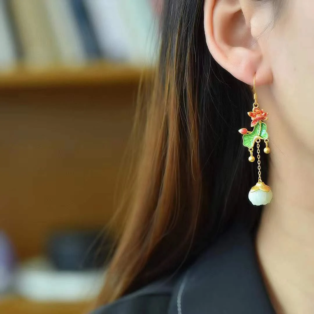 Title 5, Boucles doreilles Eardrops en perles de lotus,...