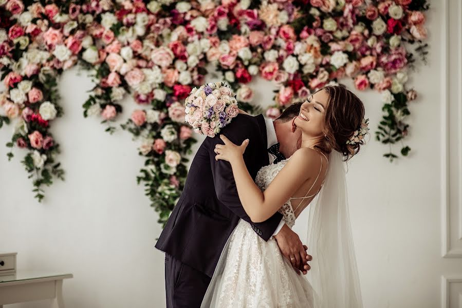 Wedding photographer Yanina Grishkova (grishkova). Photo of 15 July 2019