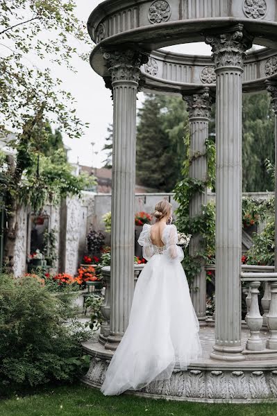 Fotógrafo de casamento Yuliya Kalinina (helloyulya). Foto de 3 de agosto 2022