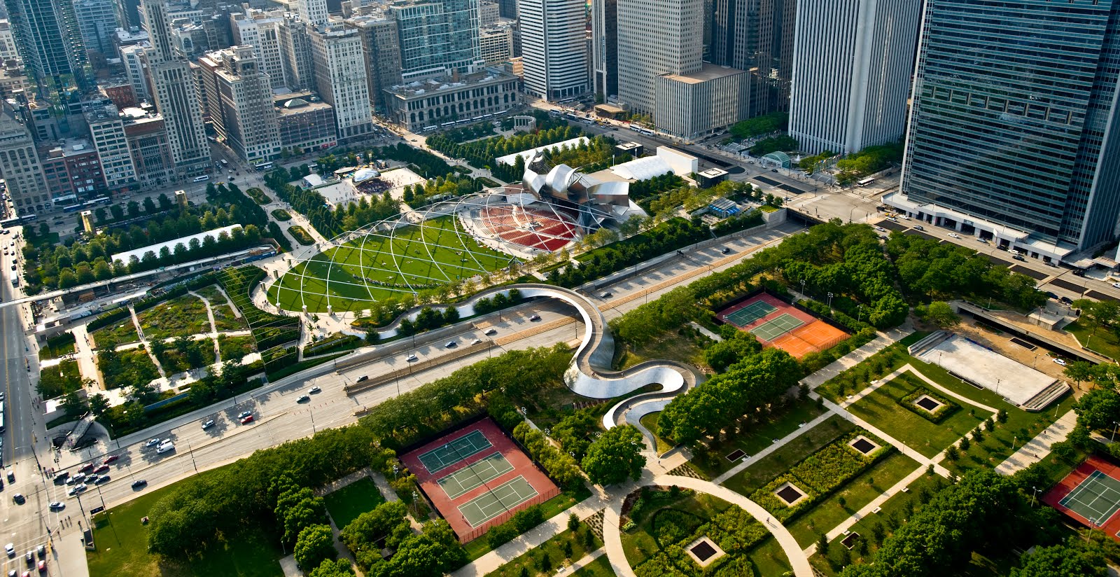 010Chicago-Millennium-Park.jpg