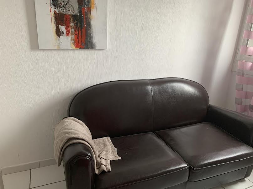 Location meublée chambre 1 pièce 15 m² à Sainte-Foy-lès-Lyon (69110), 400 €