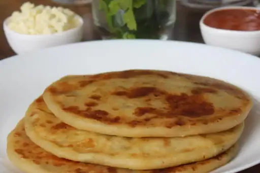 Kacha Kela Paratha