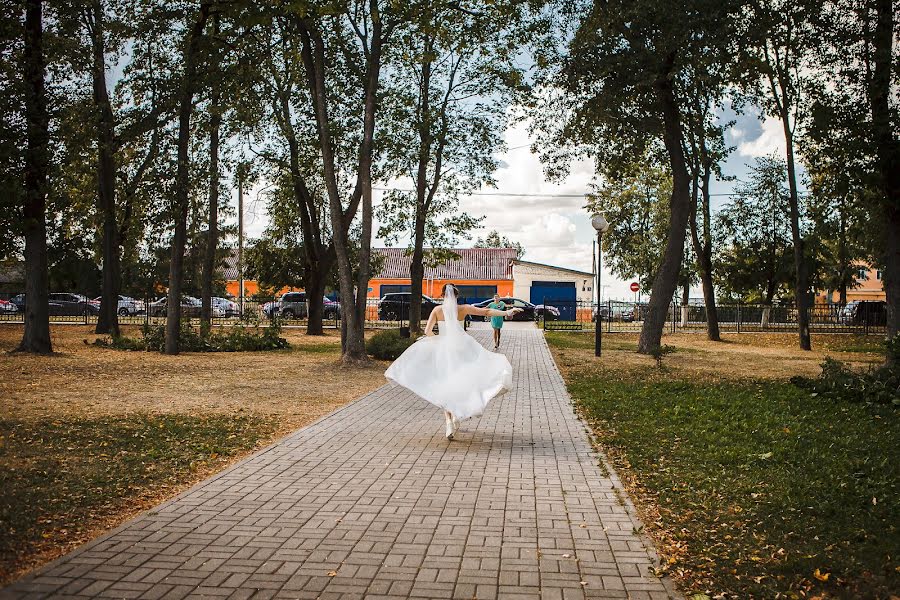 Весільний фотограф Валентина Батурина (valentinalucky). Фотографія від 17 листопада 2015