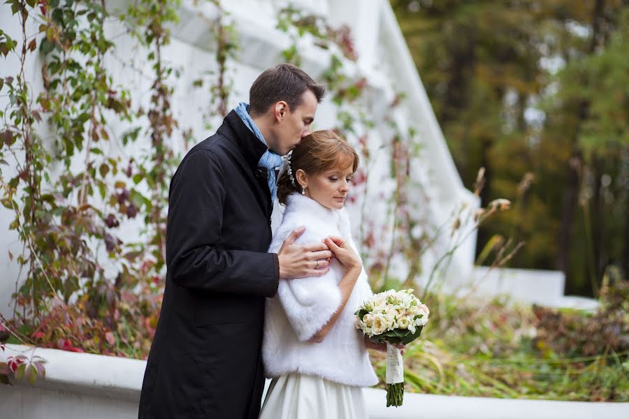 Fotógrafo de casamento Tatyana Luchezarnaya (ly4ezarnaya). Foto de 11 de outubro 2015