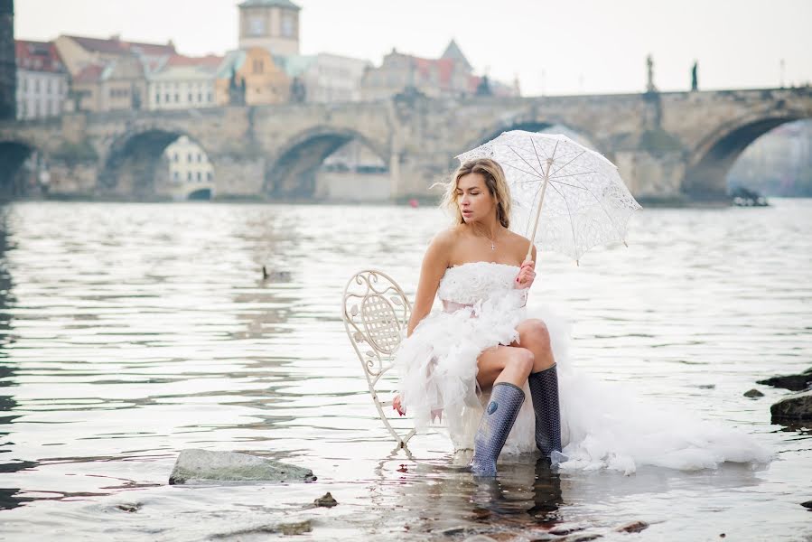 Fotografo di matrimoni Konstantin Zhdanov (crutch1973). Foto del 3 aprile 2019