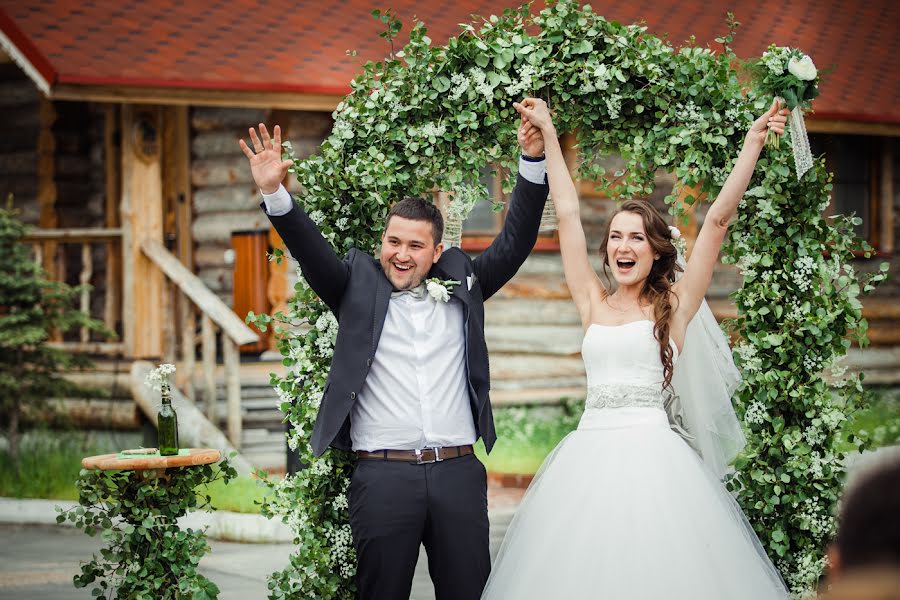 Fotógrafo de casamento Yuliya Goncharova (fotorosa). Foto de 15 de agosto 2016