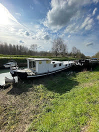 péniche à Couvrot (51)