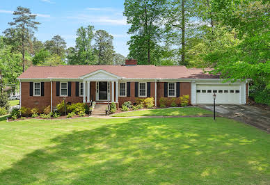 House with garden 5