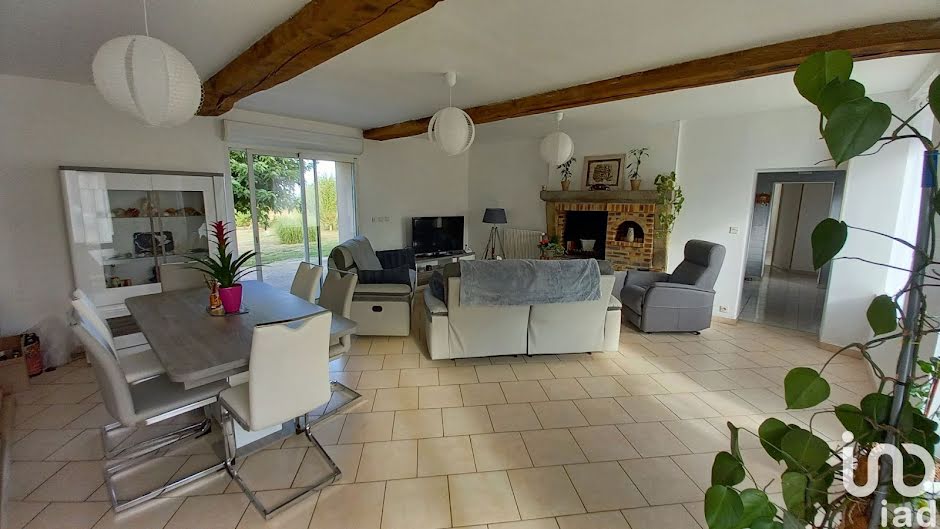 Vente maison 7 pièces 220 m² à Maulévrier (49360), 369 000 €