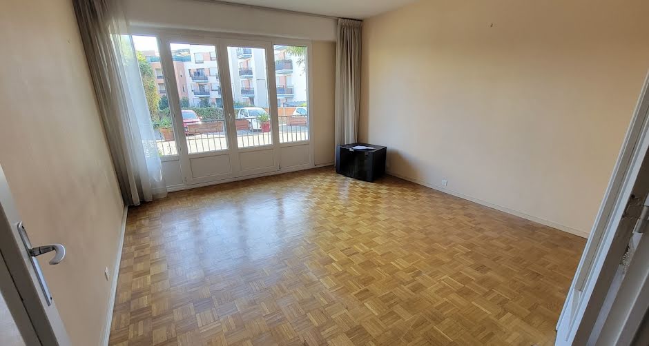 Vente appartement 3 pièces 64 m² à Livry-Gargan (93190), 150 000 €