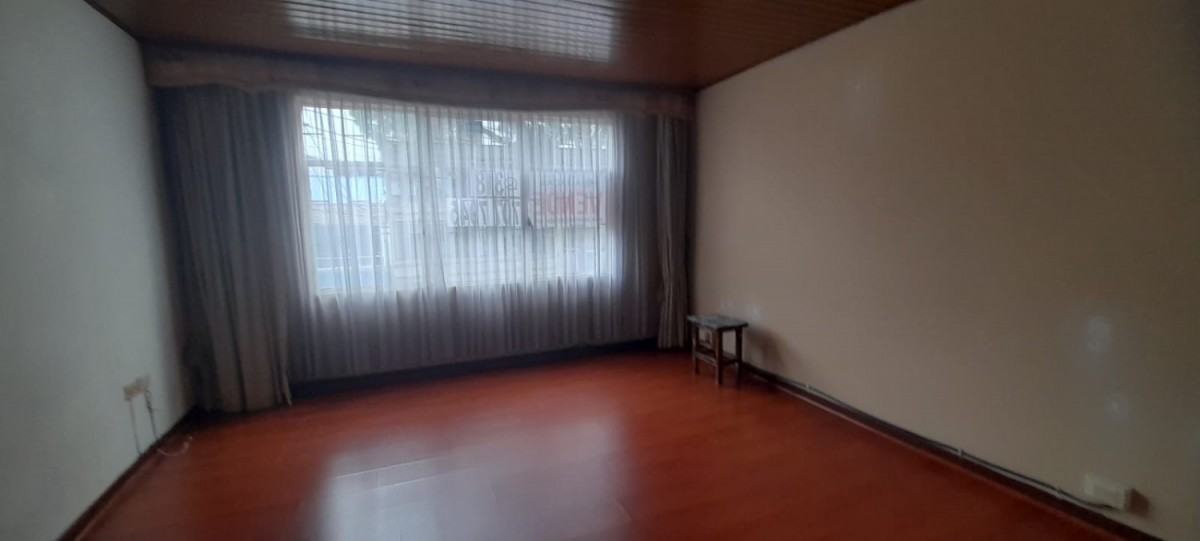 Casa En Venta - La Soledad, Bogota