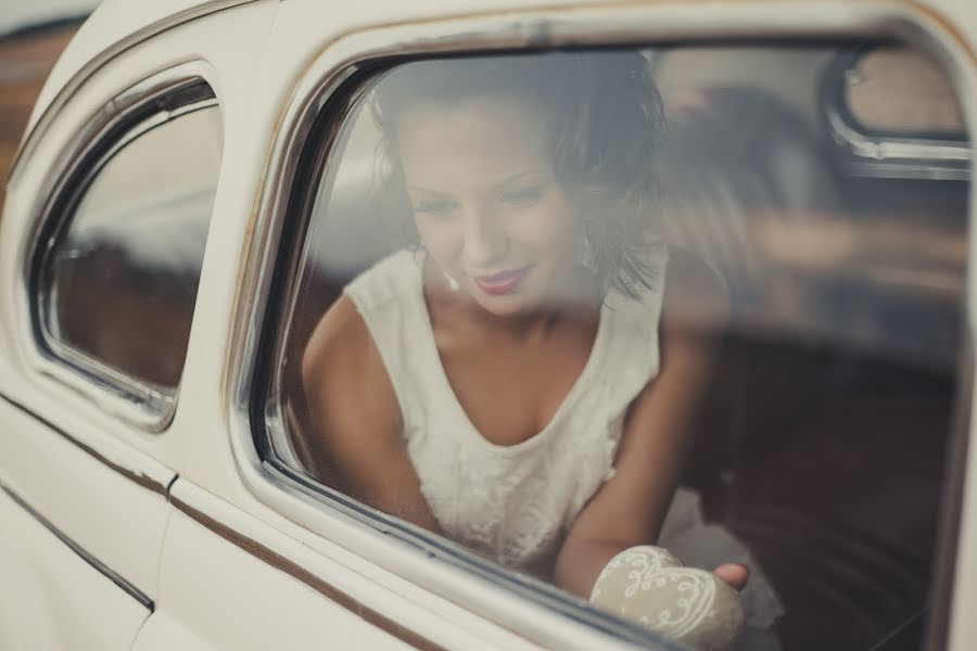 Photographe de mariage Rita Novikova (rribakarp). Photo du 19 mars 2014