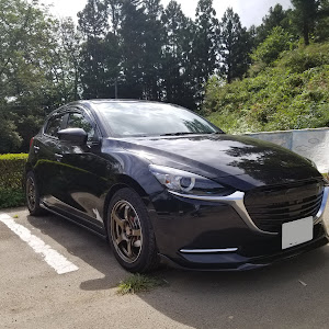 MAZDA2 DJLFS