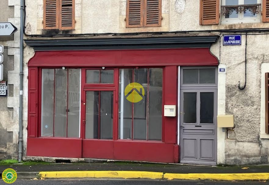 Vente locaux professionnels 1 pièce 15 m² à Les Aix-d'Angillon (18220), 17 000 €