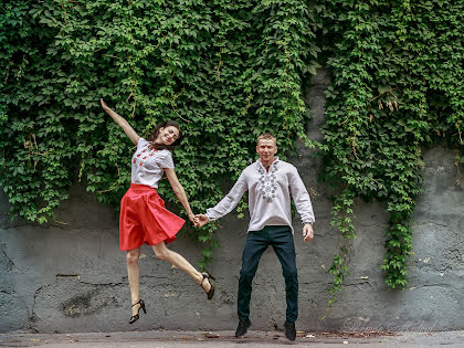 Fotógrafo de casamento Roman Medvіd (photomedvid). Foto de 30 de setembro 2017