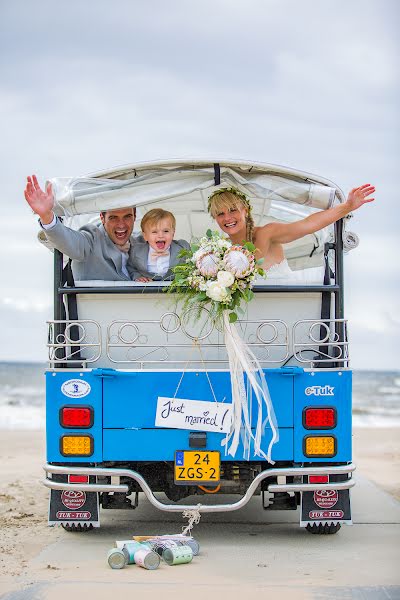 Wedding photographer Dorina Köbele-Milaş (dorinamilas). Photo of 21 February 2020