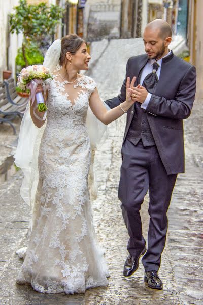 Fotografo di matrimoni Tamás Földi (folditamas). Foto del 5 marzo 2019