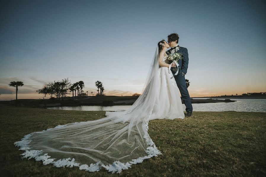 Photographe de mariage Luis Castro Iñiguez (hachevisuals). Photo du 4 avril 2022