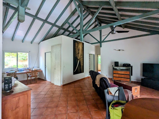 Villa with pool 4