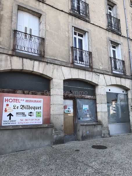 Vente parking 2 pièces 110 m² à Le Puy-en-Velay (43000), 75 000 €