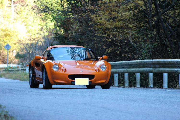 エリーゼの矢作ダム茶臼山ツーリング・ドローン撮影・ロータスだらけに関するカスタム事例の投稿画像6枚目