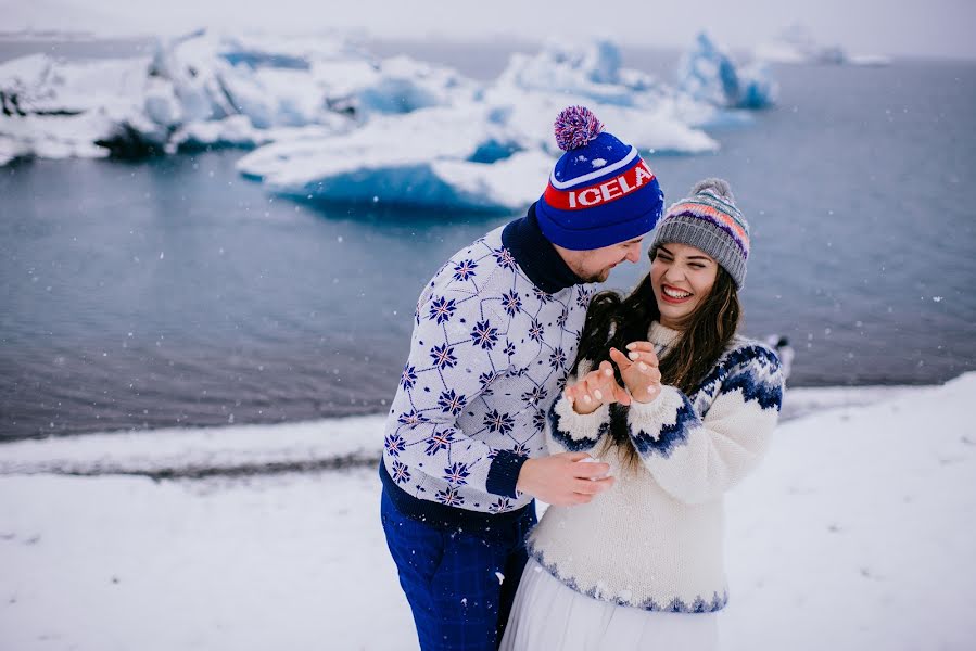 Hääkuvaaja Aneta Lewińska (blackonephotos). Kuva otettu 15. marraskuuta 2019