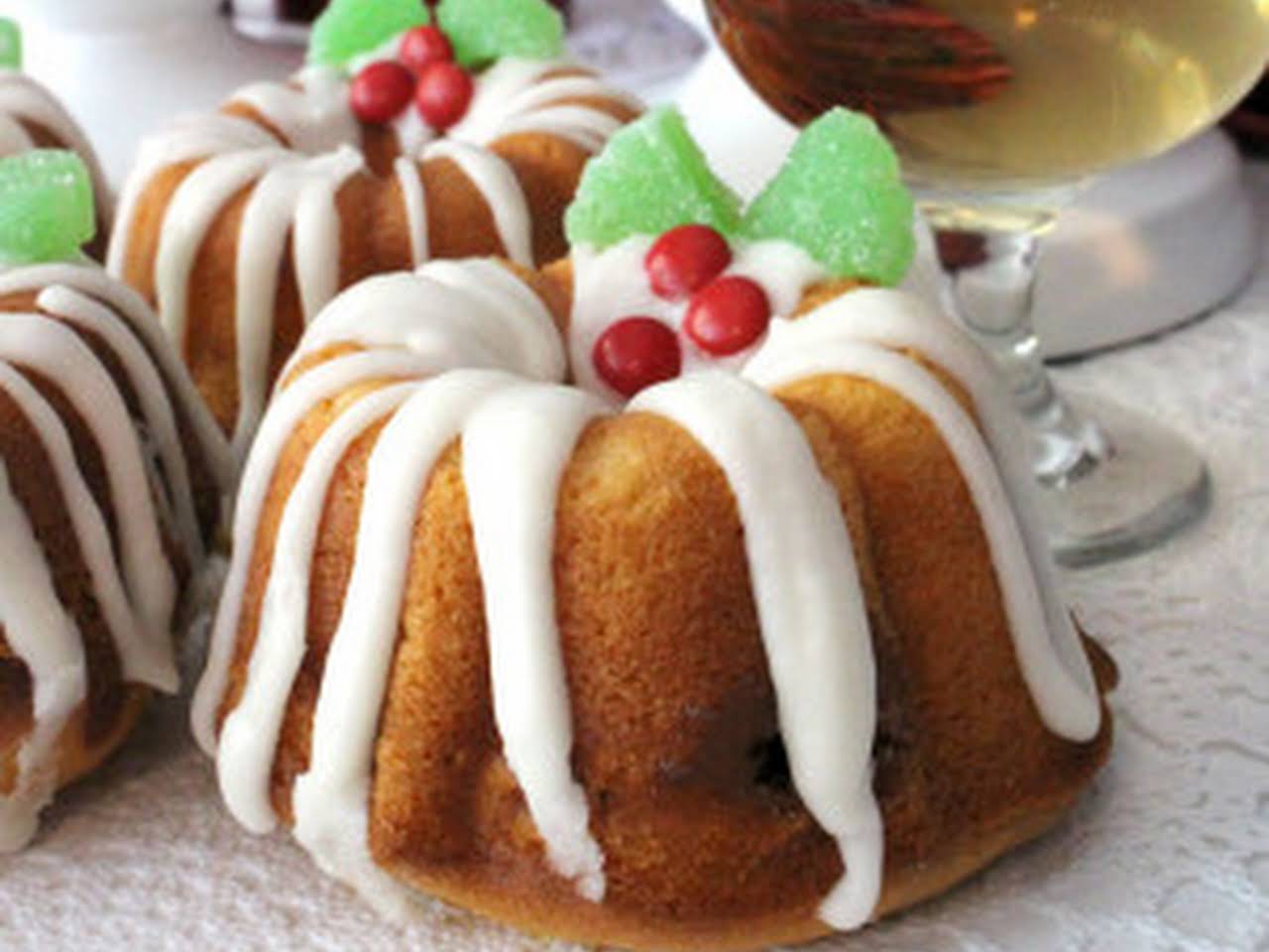 Christmas Mini Bundt Cakes - Two Sisters