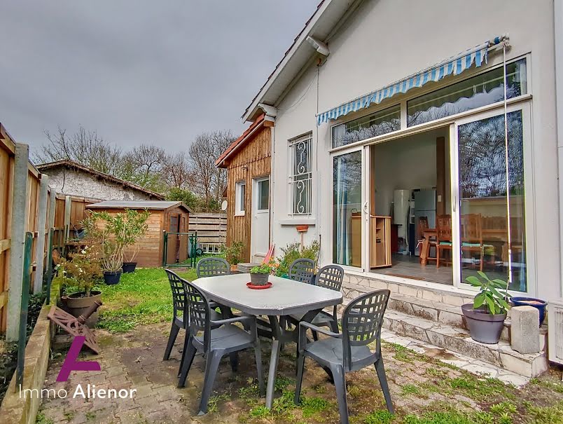 Vente maison 4 pièces 84 m² à Ares (33740), 350 000 €