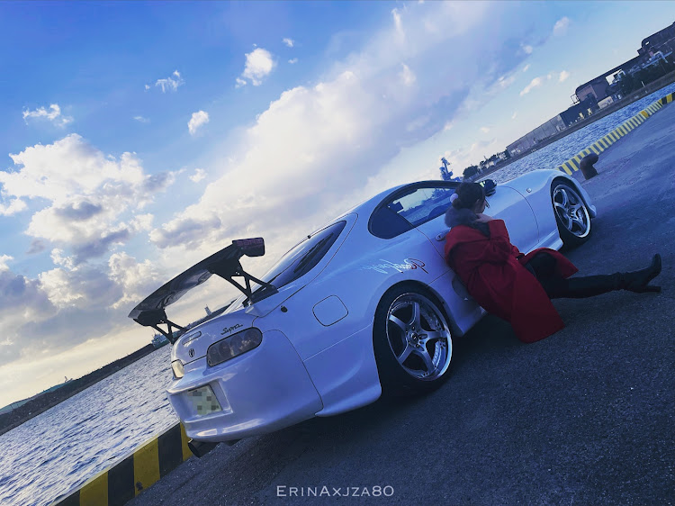 スープラのスポーツカー女子・スポーツカー好きな人と繋がりたい・熱中症に気をつけて!!・７月もよろしくお願いいたします・今度はスープラさんが入院中に関するカスタム事例の投稿画像4枚目