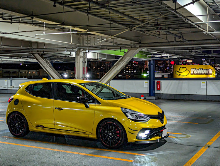 ルーテシアの8月もよろしくお願いします・暑い、、暑いぞおおお！！・皆の撮影機材が見てみたい！・みなとみらいスマートフェスティバル・花火大会に関するカスタム事例の投稿画像1枚目