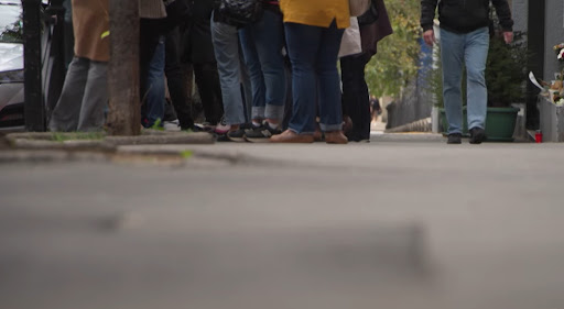 Protest roditelja ubijenih učenika ispred škole 'Vladislav Ribnikar'