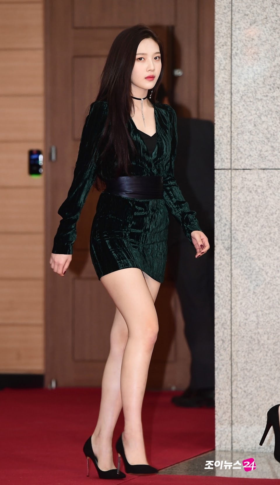 Fans Can T Get Over How Perfect Red Velvet Joy S Body Is