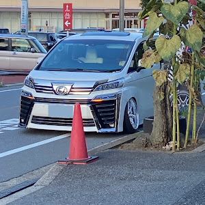 ヴェルファイア AGH30W