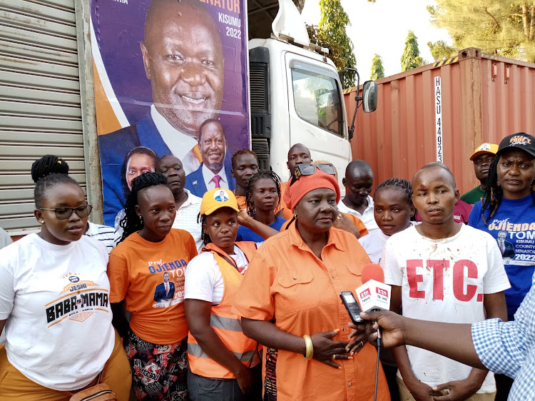 Former nominated MCA Caroline Ogot addresses the press after Kisumu Senate ODM candidate Prof Tom Ojienda's caravan was attacked at Juakali, Kisumu Central on Thursday.