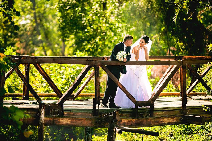 Wedding photographer Vitaliy Gunya (suresh). Photo of 10 October 2014