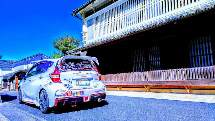 ノートの#NISSAN・#nismo・#タケローズ・古き良き時代に関するカスタム事例の投稿画像1枚目