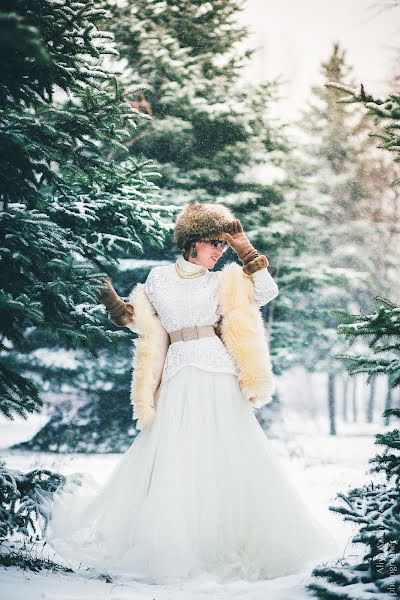 Fotógrafo de casamento Aliya Azamaeva (spring-swallow). Foto de 4 de dezembro 2015