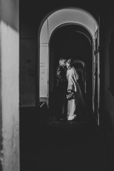 Svatební fotograf Verita Dolgos (blackrainphoto). Fotografie z 30.března 2021
