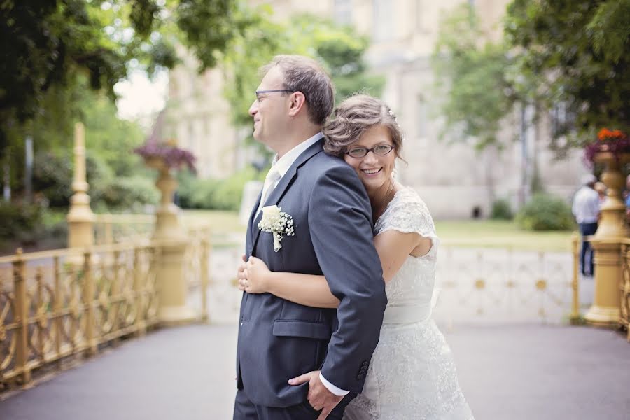 Fotógrafo de casamento Eszter Semsei (esztersemsei). Foto de 20 de agosto 2016