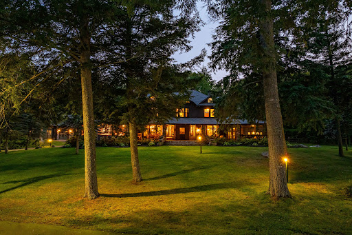 House with garden 3