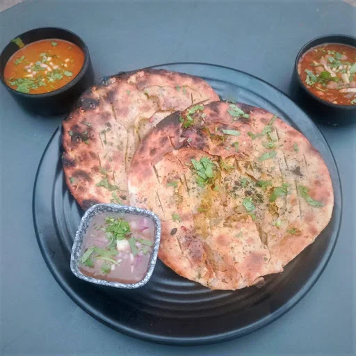 Aloo Chur Chur Naan Thali