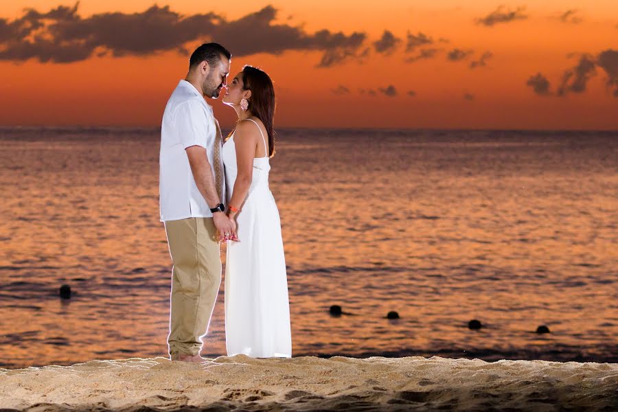 Fotógrafo de casamento Alberto Garcia Marcos (fotohuatulco). Foto de 3 de abril 2019