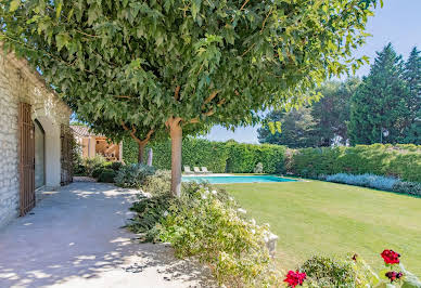 House with pool and terrace 3