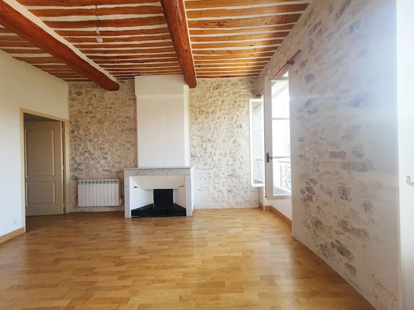 Location  appartement 3 pièces 63 m² à Céreste (04280), 700 €