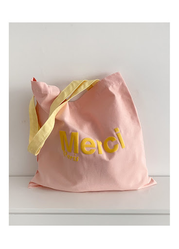 Title 10, Womens Casual Shoulder Bag Hand Carry. A styli...