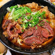 呷霸牛肉麵(新莊店)